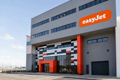 easyJet Axes Leeds Operations Amid Apollo Takeover Pressure