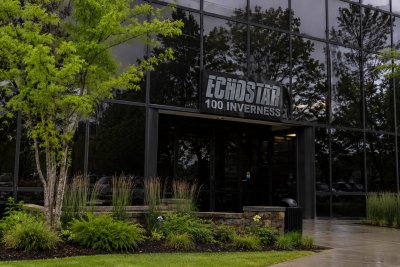 EchoStar Gains After FCC Greenlights $40B Spectrum Sale