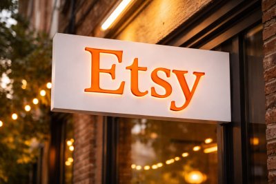 Etsy Surges on Depop Divestiture and Analyst Upgrade
