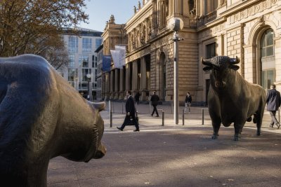 European Stocks Brace for Earnings Surge Amid Oil and Inflation Risks