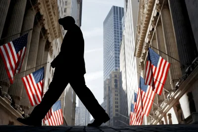 Financial Sector Funds Attract $1 Billion as Big Banks Outperform