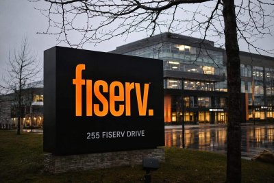 Fiserv Insiders Invest $1.72M Amid CEO Shakeup, Stock Lags