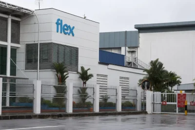 Flex Gains S&P 500 Entry Amid AI Power Unit Growth, Shares Slide in Tech Rout