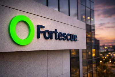 Fortescue Leads Mining Rebound as Cyclone Concerns Linger Over Iron Ore