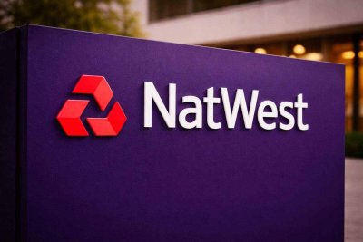 FTSE 100 Dips Amid UK Political Uncertainty; NatWest Acquisition and Greggs Downgrade Highlighted