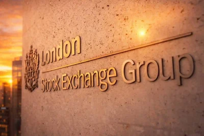 FTSE 100 Nears Record as Rate Cut Bets Rise Ahead of Inflation Data