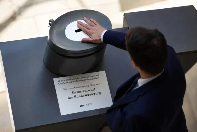 Germany's Pension Reform Plan: Retirement Age to 68 by 2051, State Fund Proposed