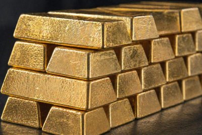 Gold Steadies Near $4,700 as Fed, Iran Diplomacy Shape Outlook