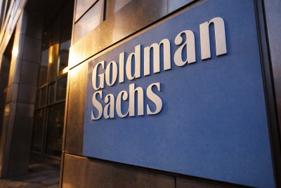 Goldman Sachs Gains on CEO's Optimistic Deal Outlook Amid Private Equity Pressure