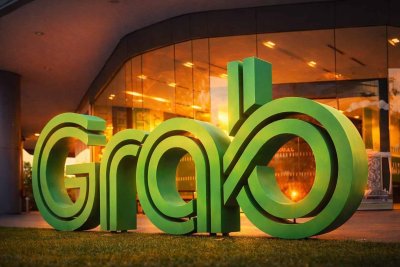 Grab Holdings Shares Slide on CEO's Planned Stock Sale, Weak Outlook