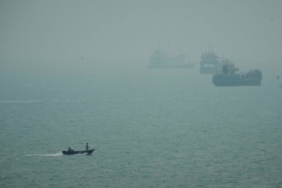 Hormuz Strike and Saudi Pipeline Halt Test Oil Market Resilience
