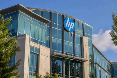 HPQ Soars 15% on PC Demand Boost Ahead of Earnings