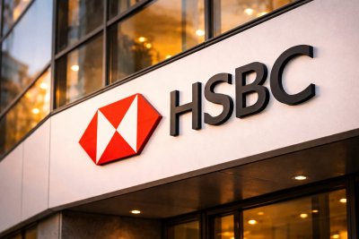 HSBC Gains Ahead of Earnings as UK Banks Shift Focus to Wealth Management