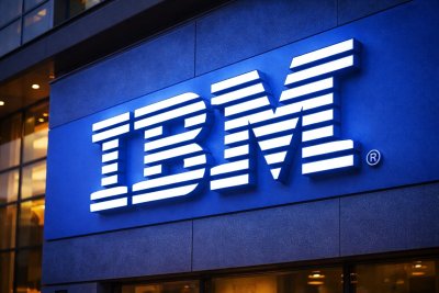 IBM Shares Tumble 6.5% Amid AI Disruption Fears and Rate Cut Uncertainty
