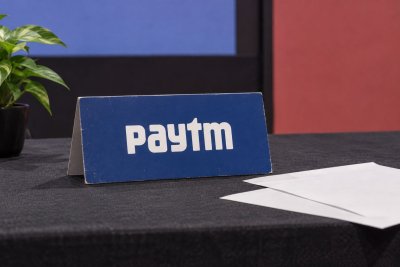 India's UPI Merchant Fee: Paytm's Revenue Boost Questioned