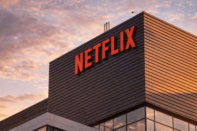 Institutions Boost Netflix Holdings Ahead of Q1 Earnings Following Goldman Upgrade