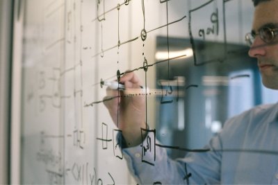 Intel Acquires Classiq to Tackle Quantum Routing Complexity