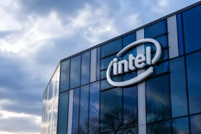 Intel Bounces Back Sharply, Recovers Over Half of Thursday's Drop
