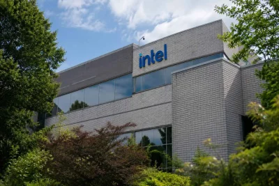 Intel Shares Dip Despite Computex AI Push as Wall Street Seeks Tangible Results