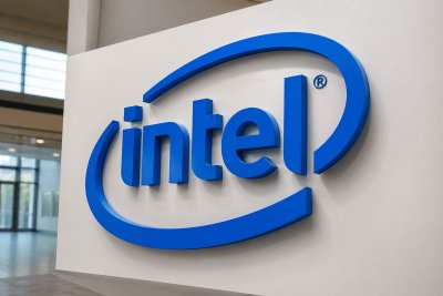 Intel Shares Surge on Google AI Chip Packaging Deal Prospects