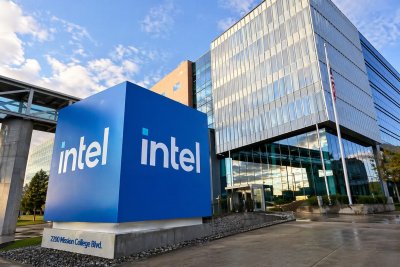 Intel Stock Surges on AI Data Center Demand and Tesla Foundry Win