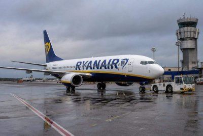 Iran Conflict Drives Jet Fuel Surge, Squeezing Airline Margins