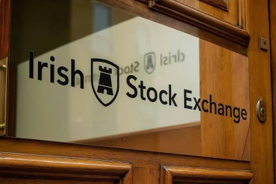 Irish Stocks Edge Up as Glanbia Surge Offsets Ryanair Warning