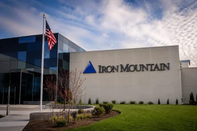 Iron Mountain Stock Slides 4% as AI Data Center Rally Pauses
