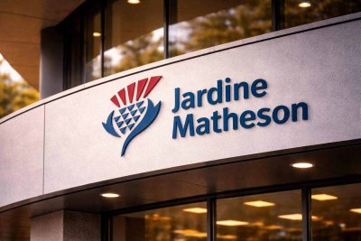 Jardine Matheson Gains in Singapore Amid Indonesia Mine Permit Negotiations