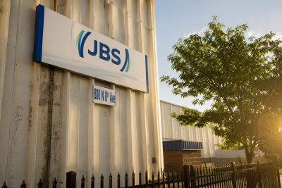 JBS Closes Two US Plants as Cattle Shortage Strains Beef Packers