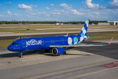 JetBlue cancels 12 routes, shifts focus to Fort Lauderdale after Spirit exit