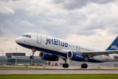 JetBlue Expands Routes, Offers Rescue Fares After Spirit's Collapse