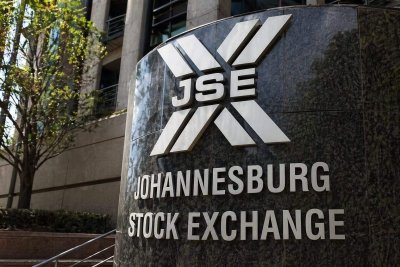 JSE Edges Lower as Rand Weakens Ahead of Fed Rate Decision