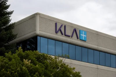KLA Stock Tumbles 8.7% Premarket on Cash Flow Concerns Despite Record Revenue