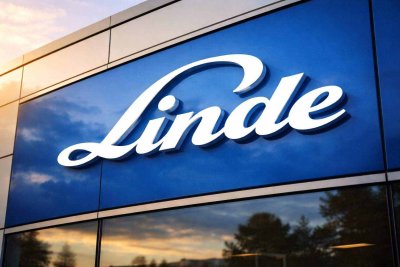 Linde Shares Gain as Analysts Revise Targets Amid Strong Backlog Outlook