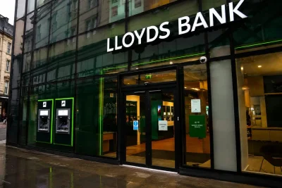 Lloyds Banking Group Rises as UK Financial Stocks Rally Ahead of BoE Decision