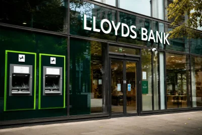 Lloyds Buyback Nears 72% Completion as Shares Trade Near Double Book Value