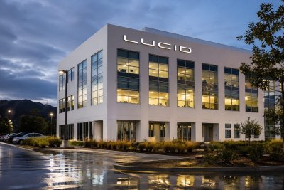 Lucid Stock Rises Despite Deep Q1 Loss and Production Cuts