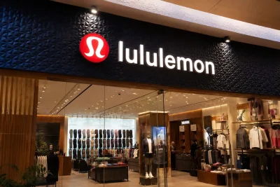 Lululemon Cuts Forecast, Piling Pressure on Incoming CEO