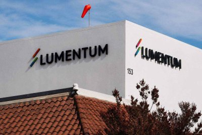 Lumentum Joins Nasdaq-100 as AI Optics Demand Surges