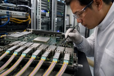 Marvell Stock Surges on AI Optimism Ahead of Earnings