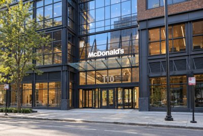 McDonald's Stock Slips to 52-Week Low: Is the 19x Earnings Multiple a Buying Opportunity?