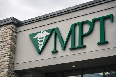 Medical Properties Trust: 7.7% Yield Tests Cash Flow Amid Refinancing Hurdles