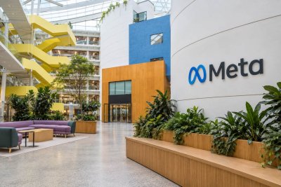 Meta Stock Gains 6.6% Amid New Mexico Trial; Legal Risks Persist