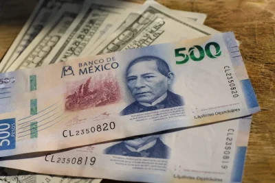 Mexican Peso Rises on Soft US Jobs Data; USMCA Auto Talks Loom