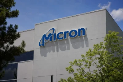 Micron Gains Amid Tech Selloff; Samsung Strike May Tighten Memory Supply