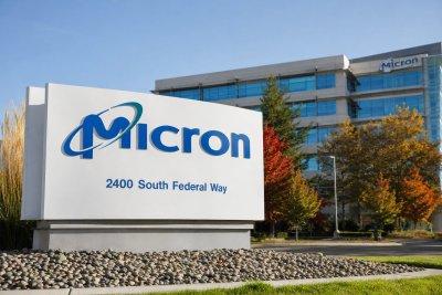 Micron's Record Quarter and Apple Price Hikes Test AI Stock Resilience