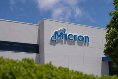 Micron Surges 16.7% Premarket on $100B in Multi-Year AI Memory Contracts