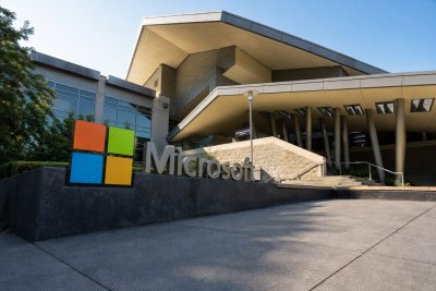 Microsoft Stock Edges Up as Xbox Game Pass Update Fails to Offset Gaming Slump