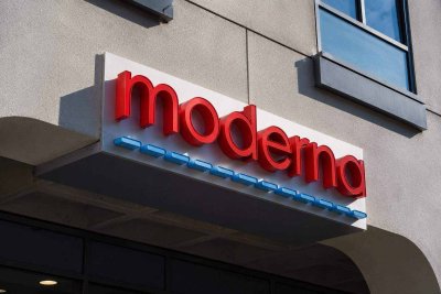 Moderna Stock Jumps 12% on Hantavirus Vaccine Deal; Flu and Cancer Pipeline in Focus